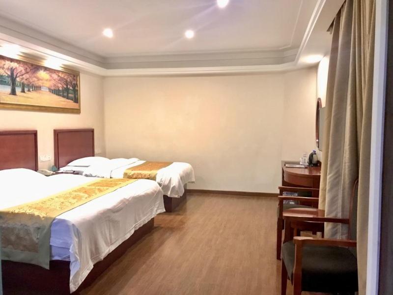 Greentree Inn Shanghai Hongqiao Hub Cao'An Road Huajiang Branch Road Express Hotel Jiading Exteriér fotografie