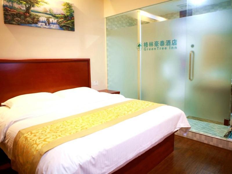 Greentree Inn Shanghai Hongqiao Hub Cao'An Road Huajiang Branch Road Express Hotel Jiading Exteriér fotografie