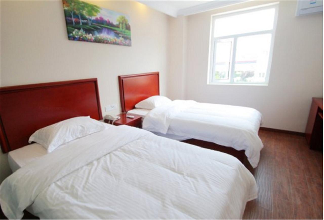 Greentree Inn Shanghai Hongqiao Hub Cao'An Road Huajiang Branch Road Express Hotel Jiading Exteriér fotografie